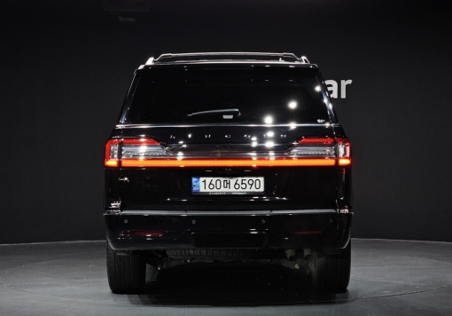 Lincoln Navigator 4th generation