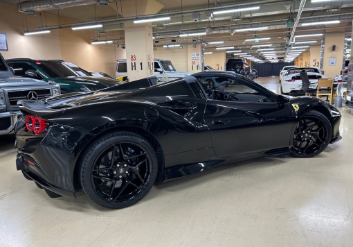 Ferrari F8 Spider