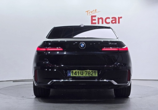 BMW 7 Series (G70)