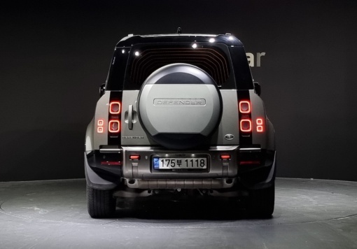 Land rover Defender (L663)