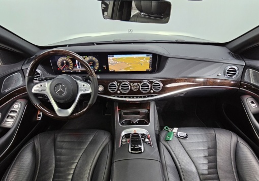 Mercedes-Benz S-Class W222