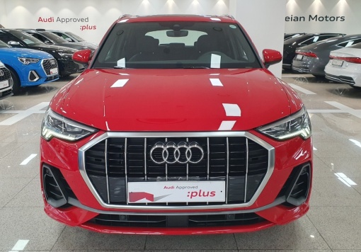 Audi Q3 (F3)