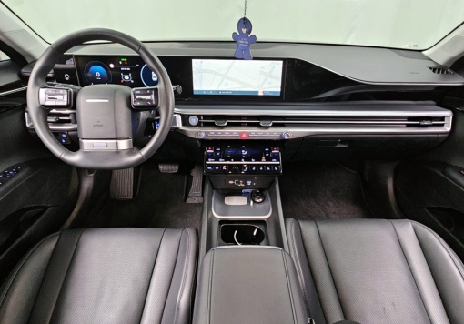 Hyundai Grandeur (GN7)