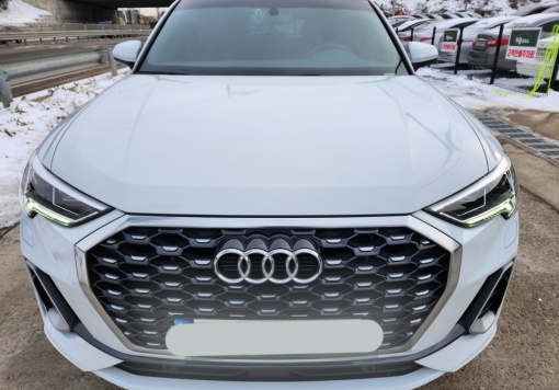 Audi Q3 (F3)