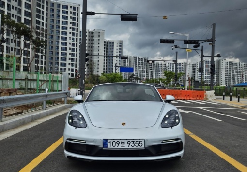 Porsche 718 boxster