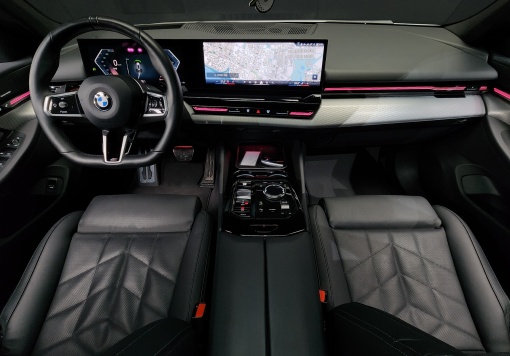 BMW 5 Series (G60)
