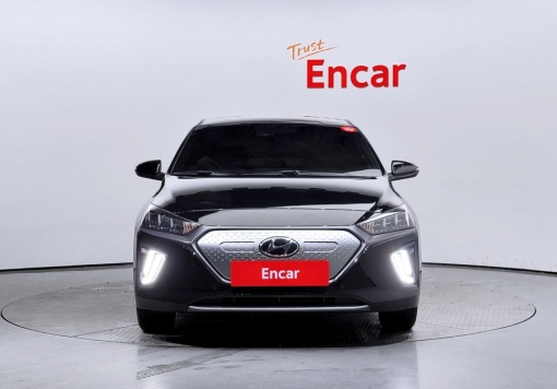 Hyundai The new Ioniq electric
