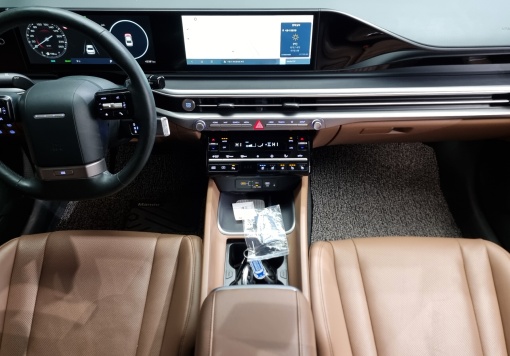 Hyundai Grandeur Hybrid (GN7)