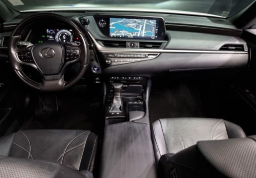 Lexus ES300h 7th generation