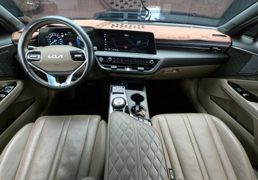 Kia K8 Hybrid