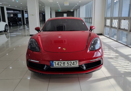 Porsche 718 Cayman