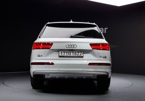 Audi Q7 (4M)