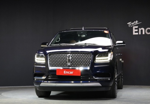 Lincoln Navigator 4th generation