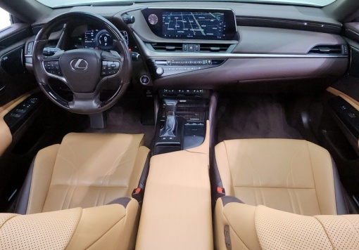 Lexus ES300h 7th generation