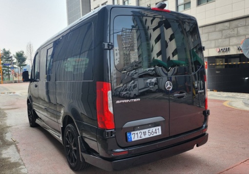 Mercedes-Benz sprinter