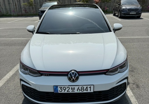 Volkswagen golf 8th generation