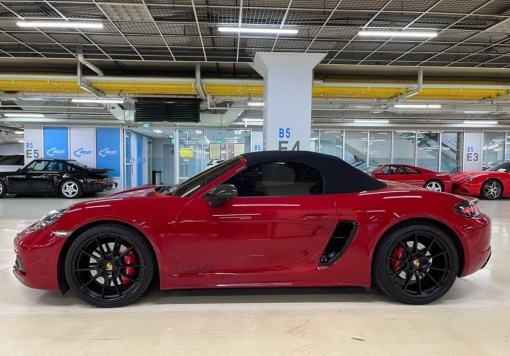 Porsche 718 boxster