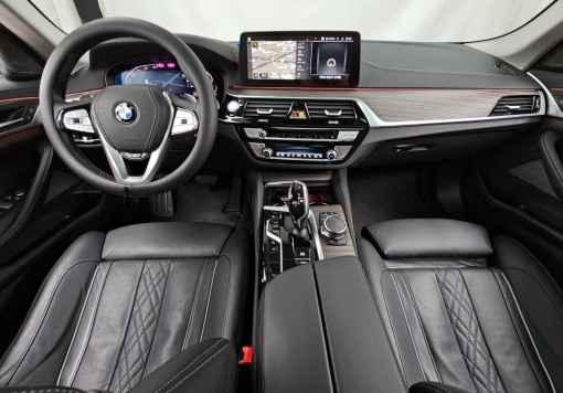 BMW 5 series (G30)