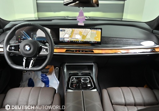 BMW 7 Series (G70)