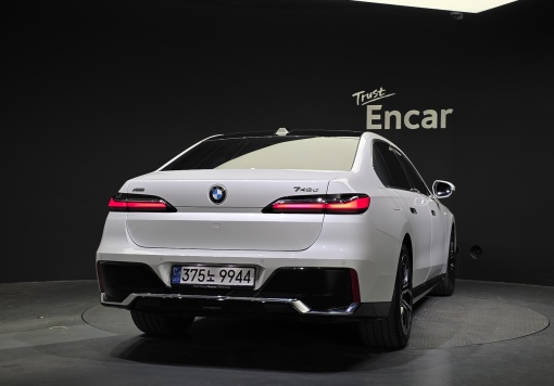 BMW 7 Series (G70)