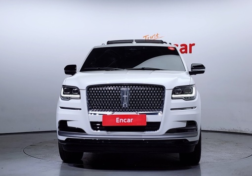Lincoln Navigator 4th generation