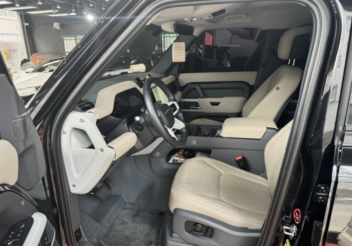 Land rover Defender (L663)