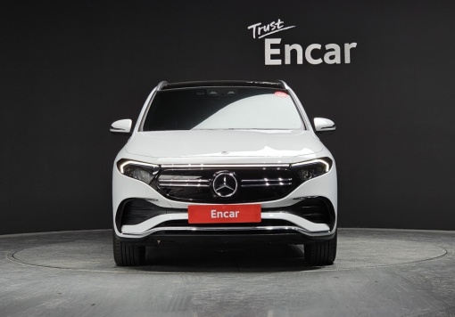 Mercedes-Benz EQA-H243