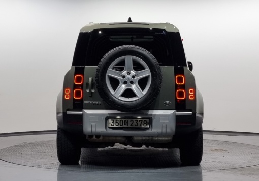 Land rover Defender (L663)