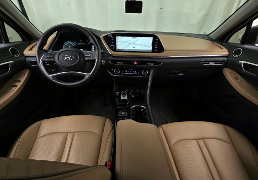 Hyundai Sonata Hybrid (DN8)