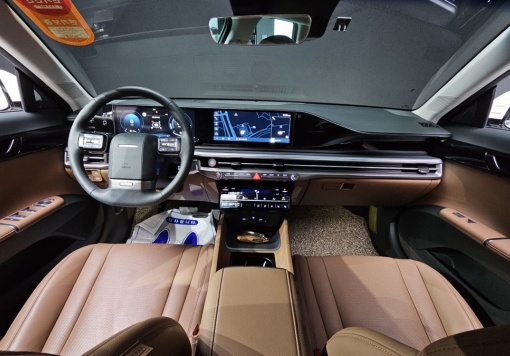 Hyundai Grandeur Hybrid (GN7)