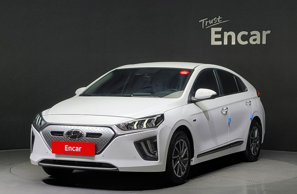 Hyundai The new Ioniq electric