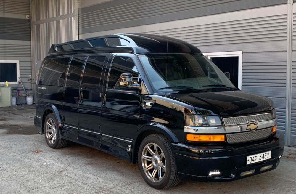 Chevrolet Express Van