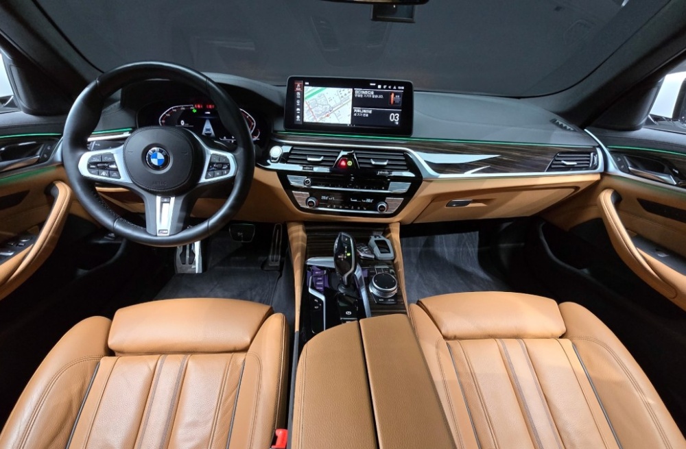 BMW 5 series (G30)