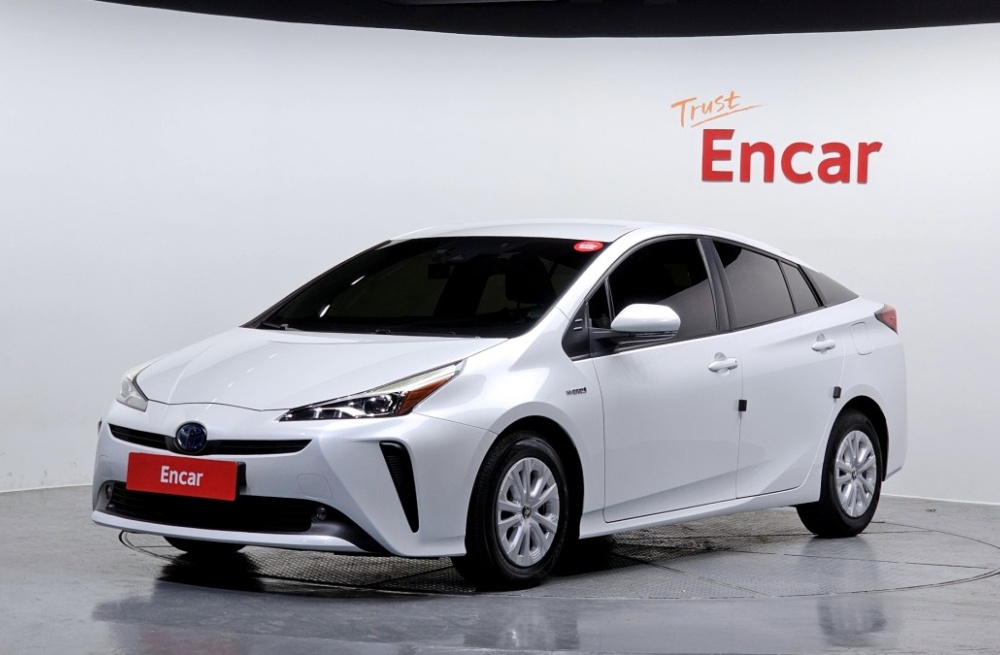 Toyota Prius 4th generation