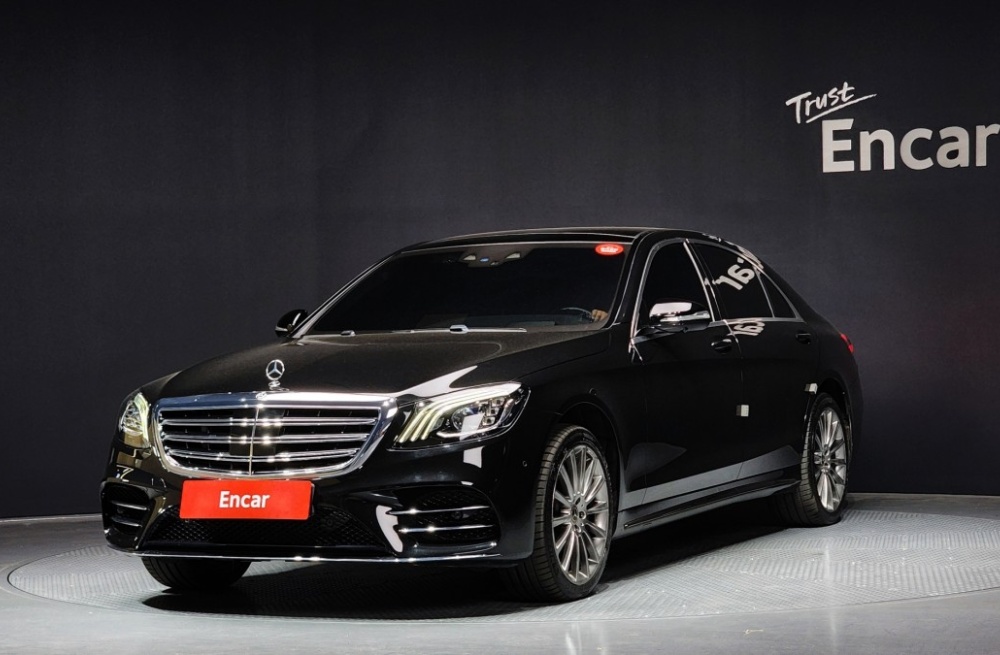 Mercedes-Benz S-Class W222