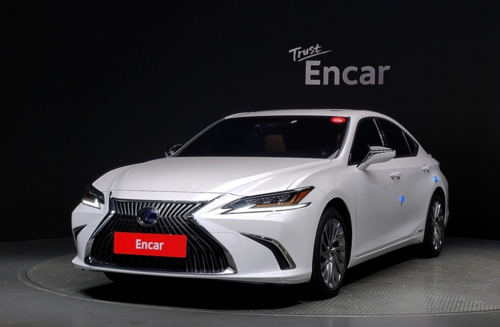 Lexus ES300h 7th generation