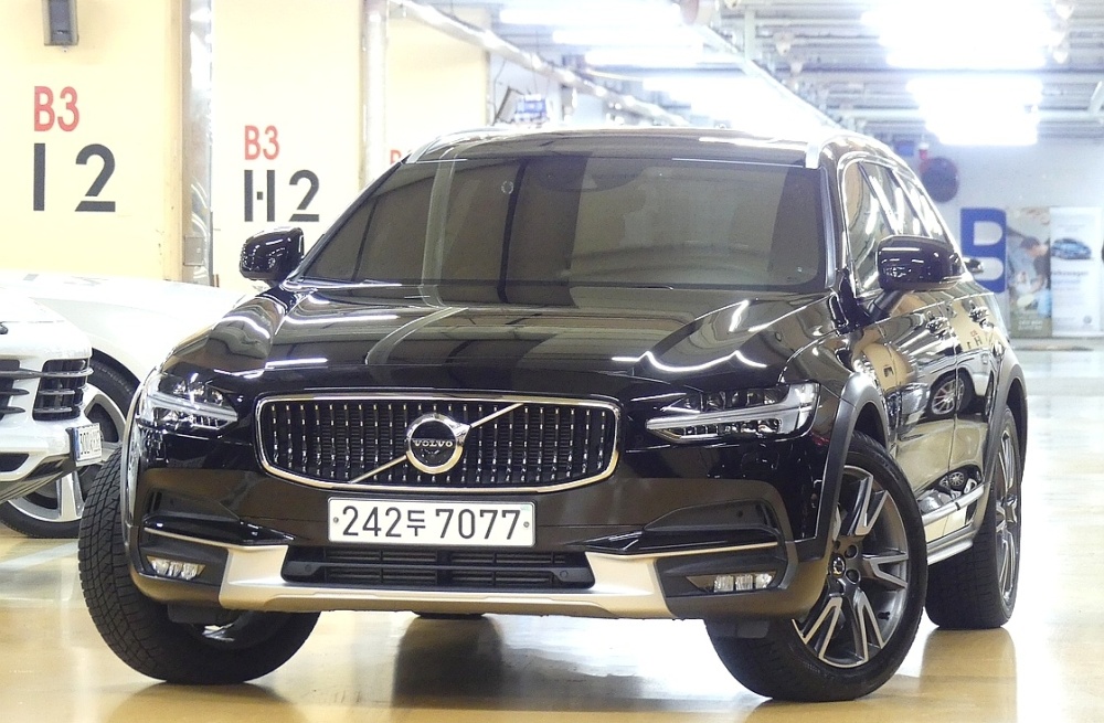 Volvo V90 Cross Country