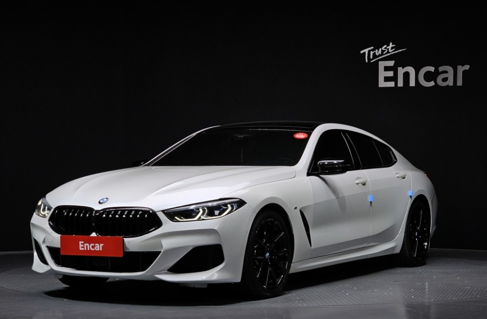 BMW 8 Series (G15)
