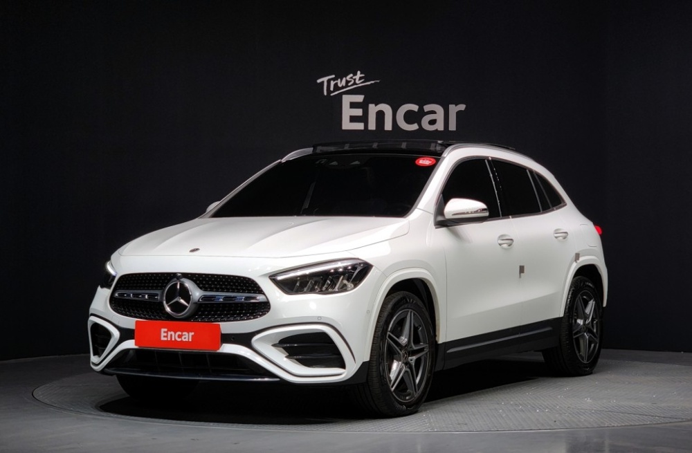 Mercedes-Benz GLA-Class H247