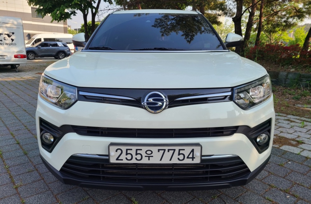 KG Mobility (Ssangyong) Very New Tivoli