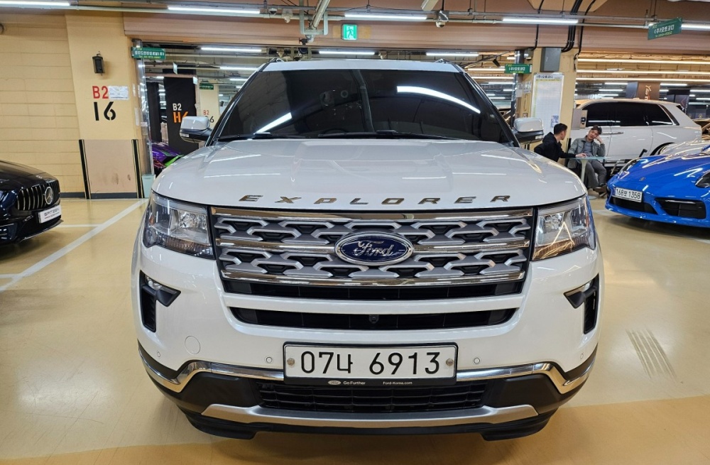 Ford explorer