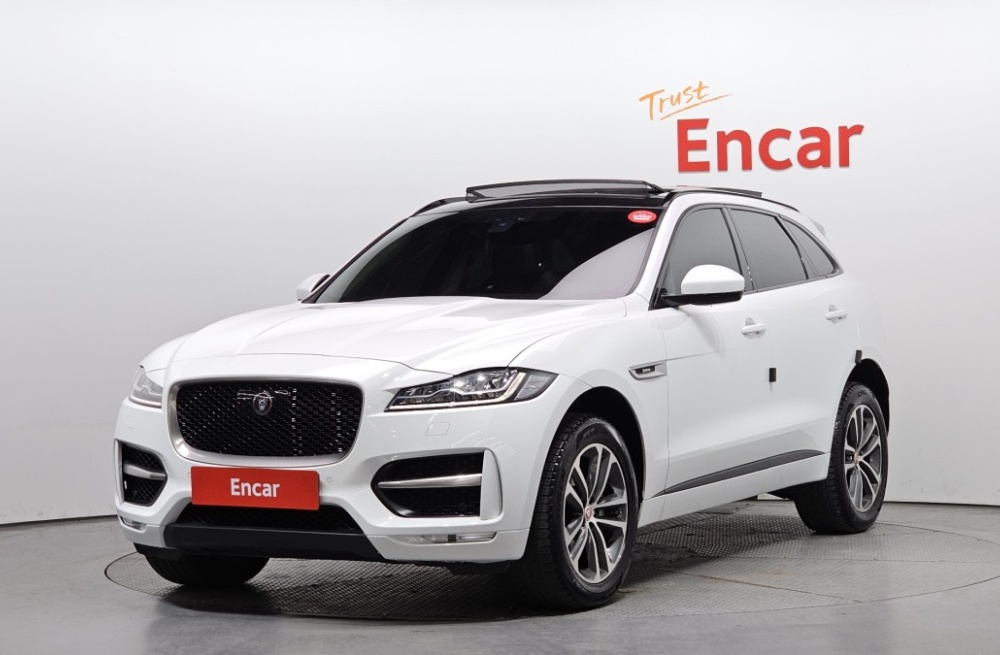 Jaguar F-PACE