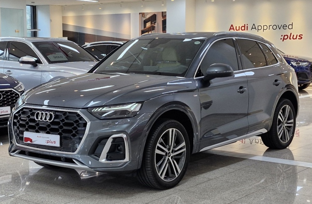 Audi Q5 (FY)