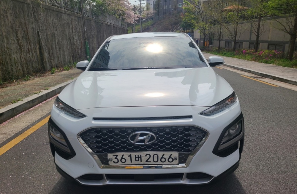 Hyundai kona hybrid