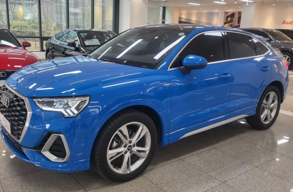 Audi Q3 (F3)