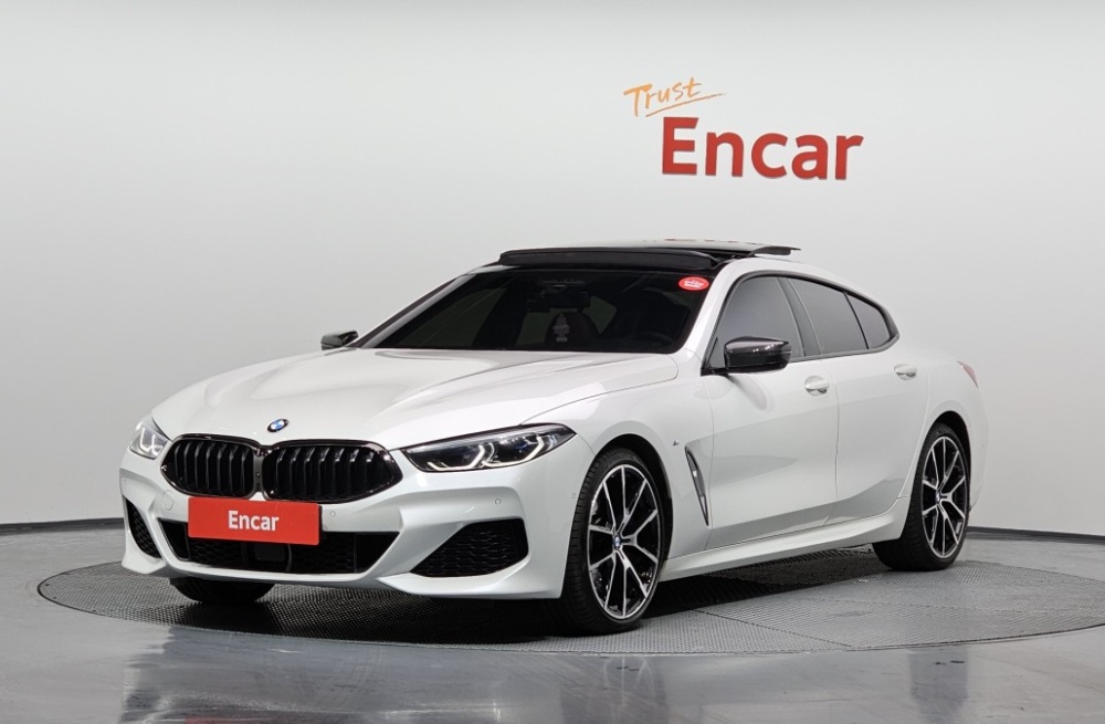 BMW 8 Series (G15)