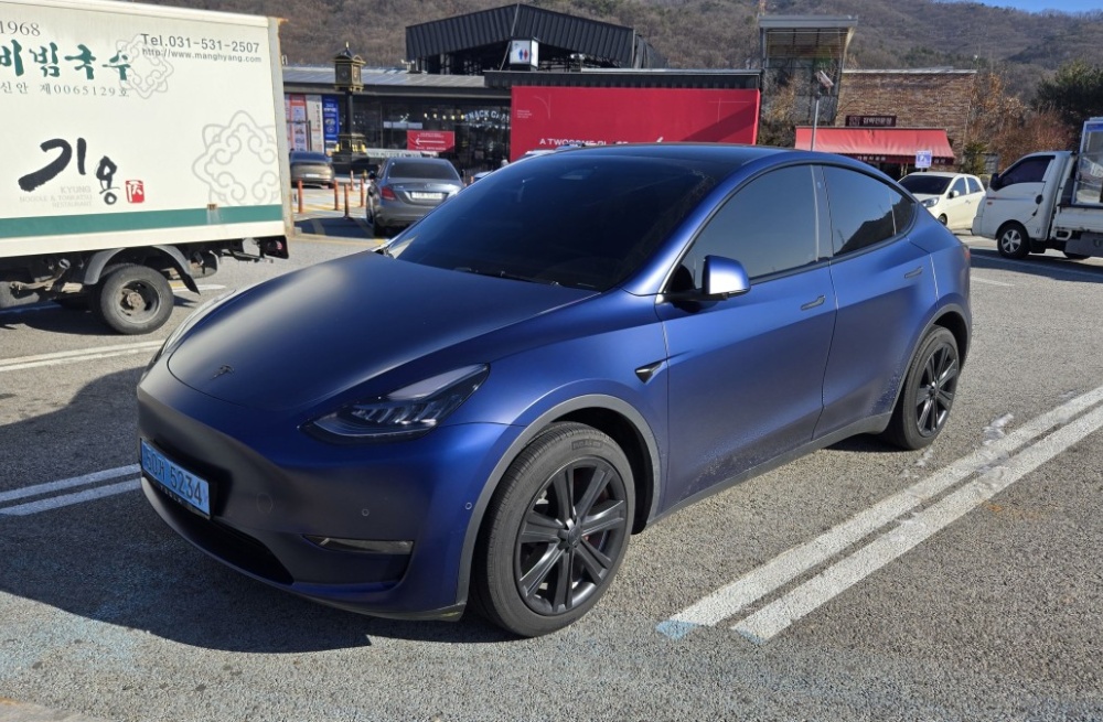 Tesla model Y