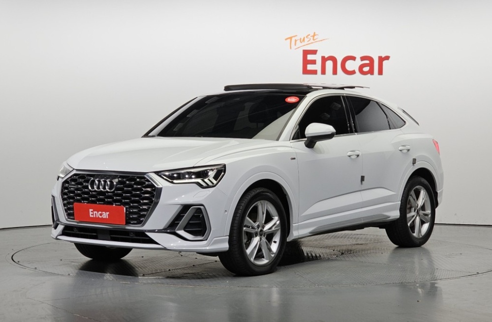 Audi Q3 (F3)