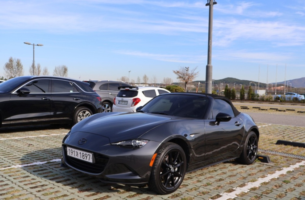 Mazda MX-5 MIATA