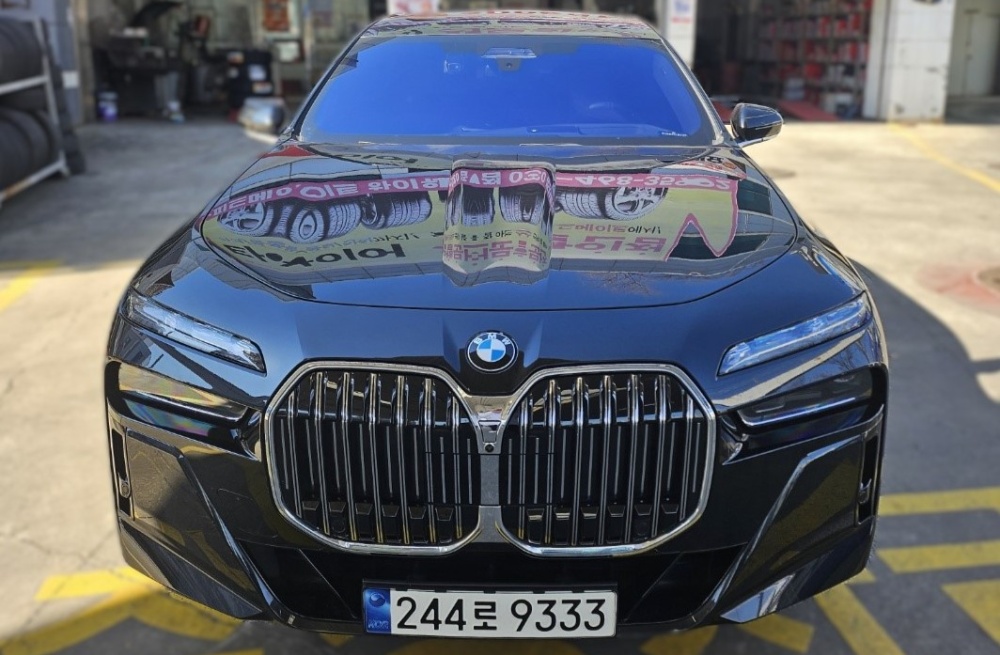 BMW 7 Series (G70)
